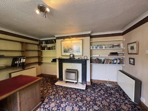 Sitting Room- click for photo gallery